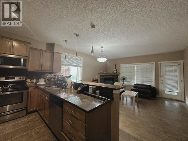 102, 110 12 Avenue NE — photo 6