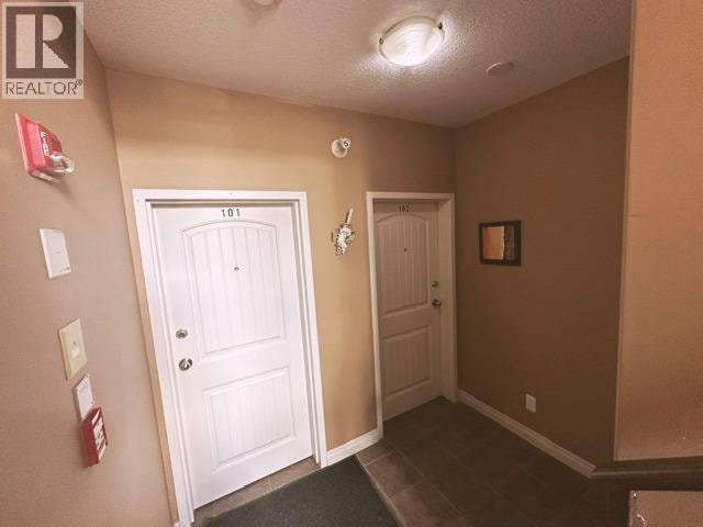 102, 110 12 Avenue NE — photo 13