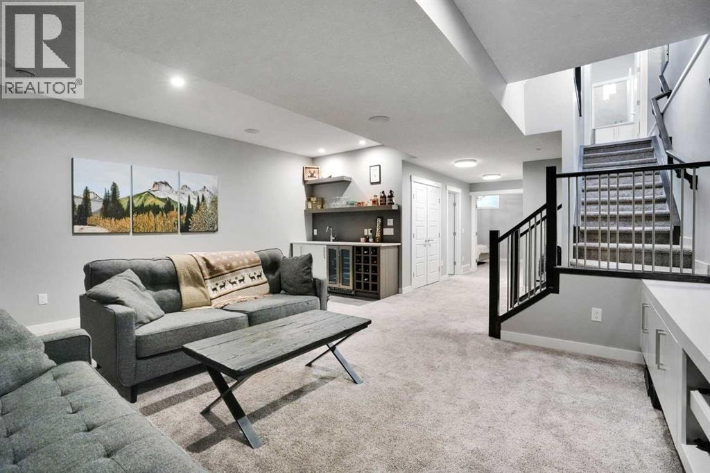 4405 20 Avenue NW — photo 43