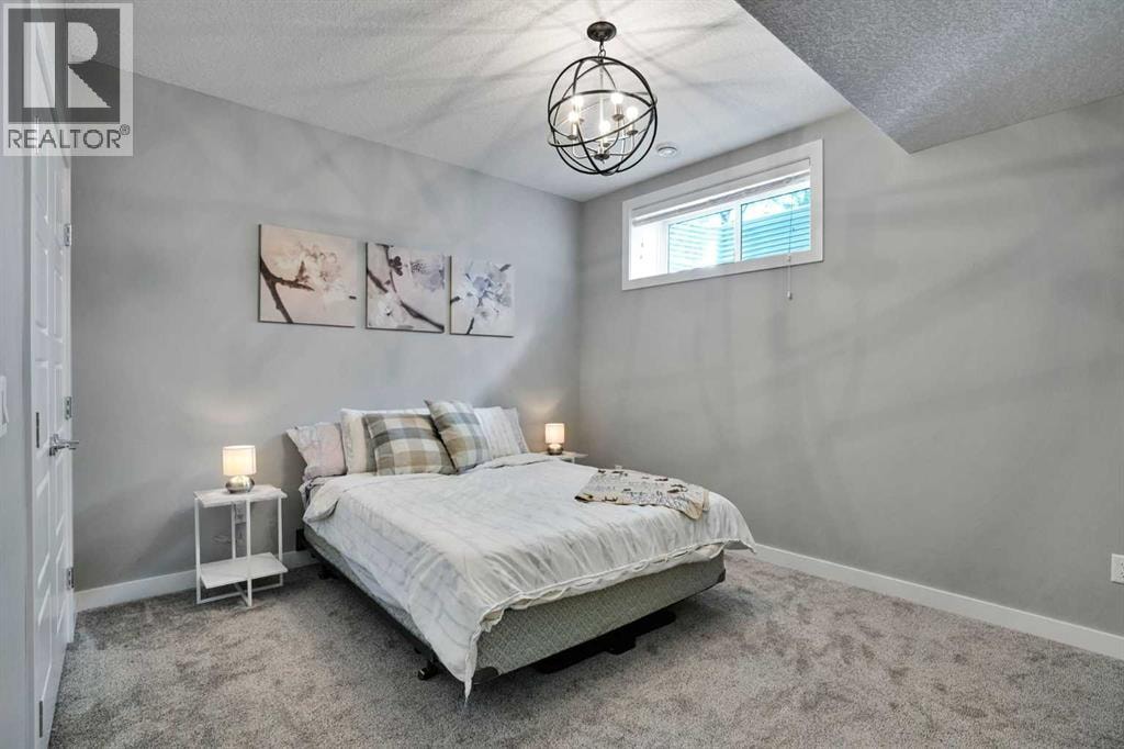 4405 20 Avenue NW — photo 46