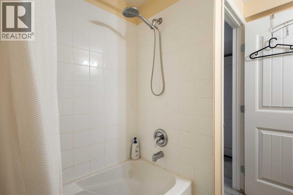 2816 24 Street NW — photo 30