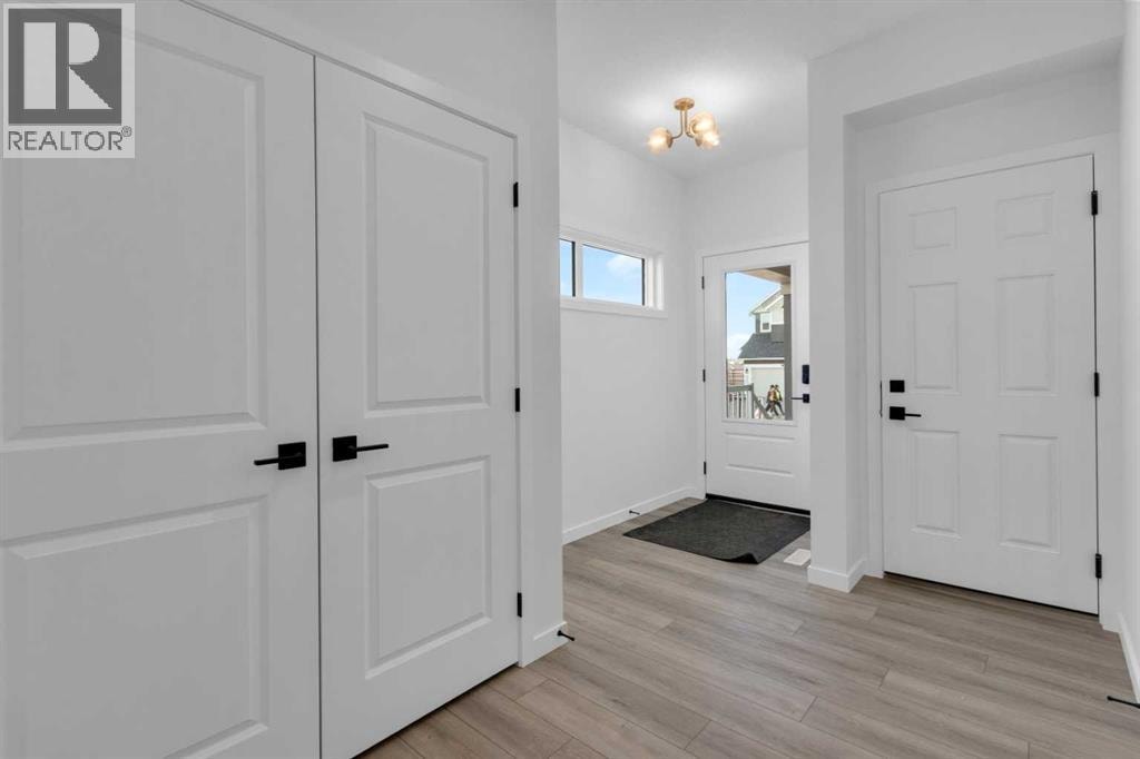 200 Starling Place NW — photo 2