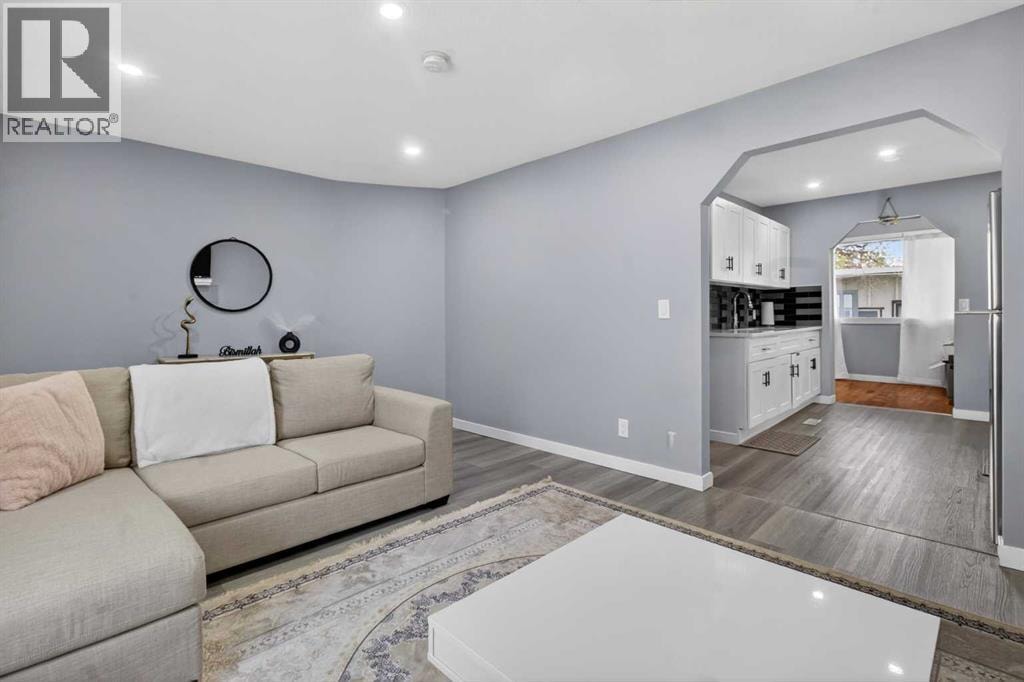 2414 27 Street SE — photo 17
