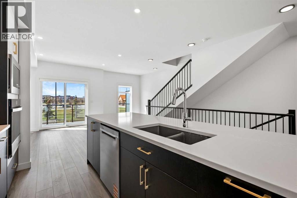 848 83 Street SW — photo 13