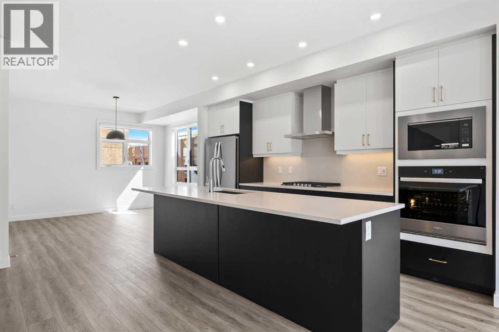 848 83 Street SW — photo 11
