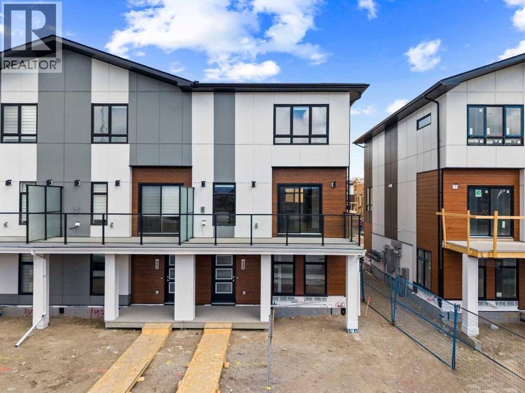 848 83 Street SW — photo 1