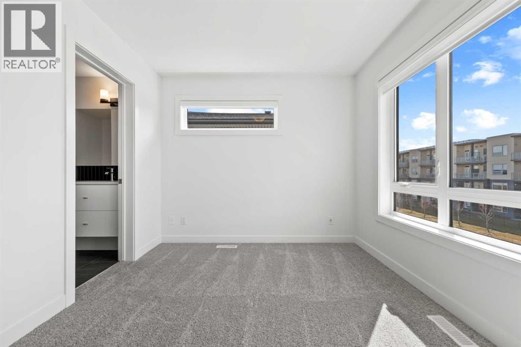 848 83 Street SW — photo 25