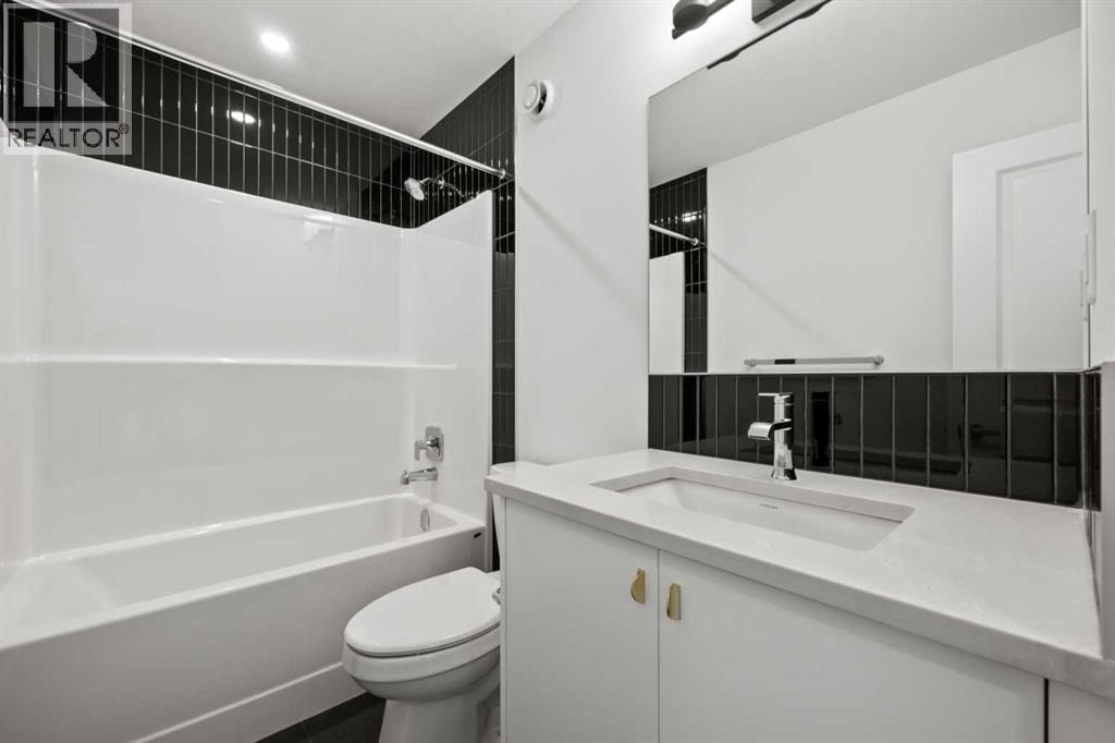 848 83 Street SW — photo 33