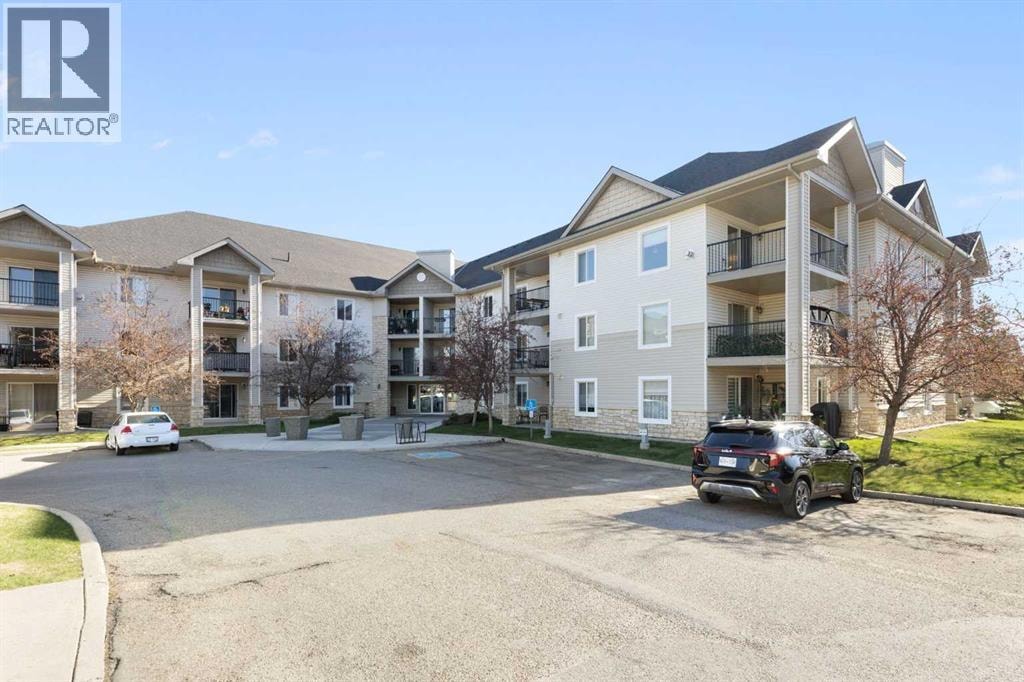 2320, 2371 Eversyde Avenue SW — photo 4