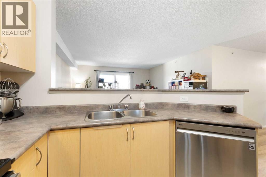 2320, 2371 Eversyde Avenue SW — photo 21
