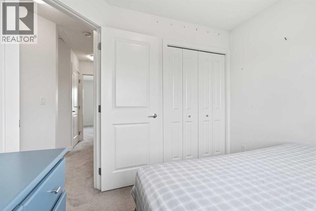 328 Bayview Street SW — photo 15