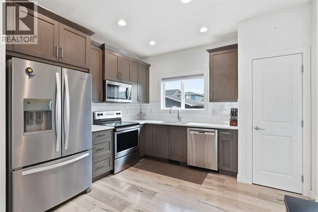 328 Bayview Street SW — photo 5
