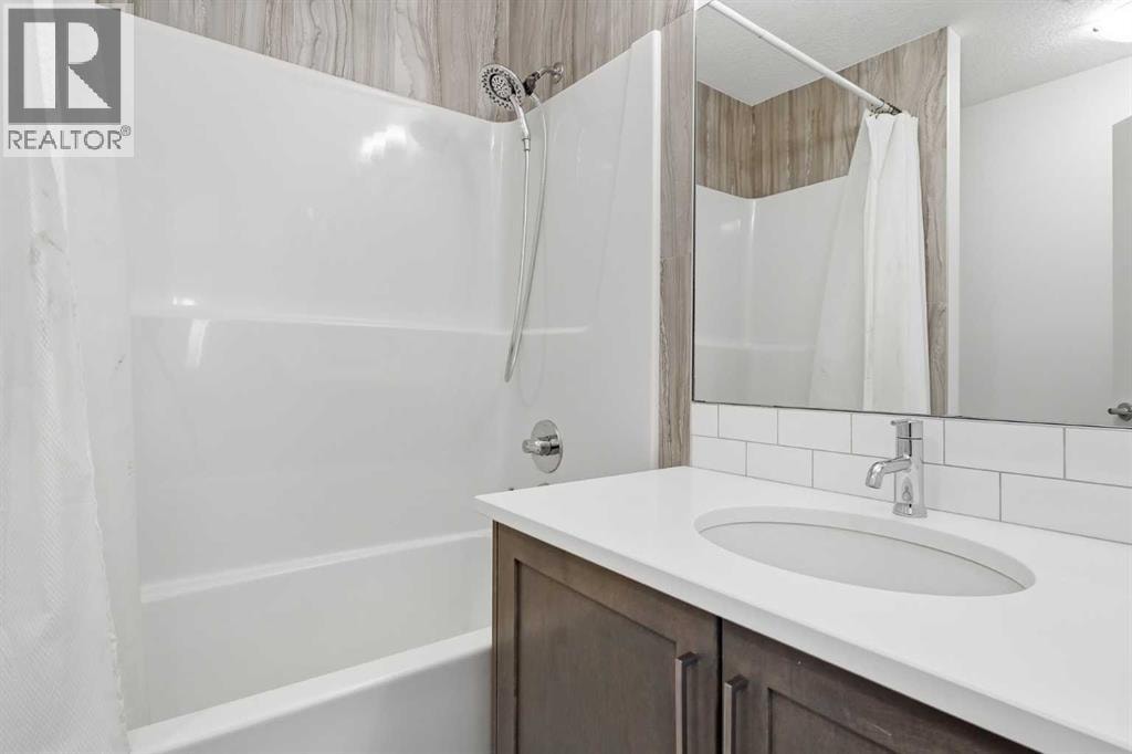 328 Bayview Street SW — photo 20