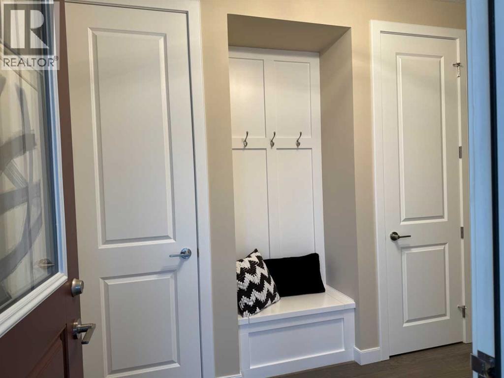 72 Sunrise Heath — photo 2