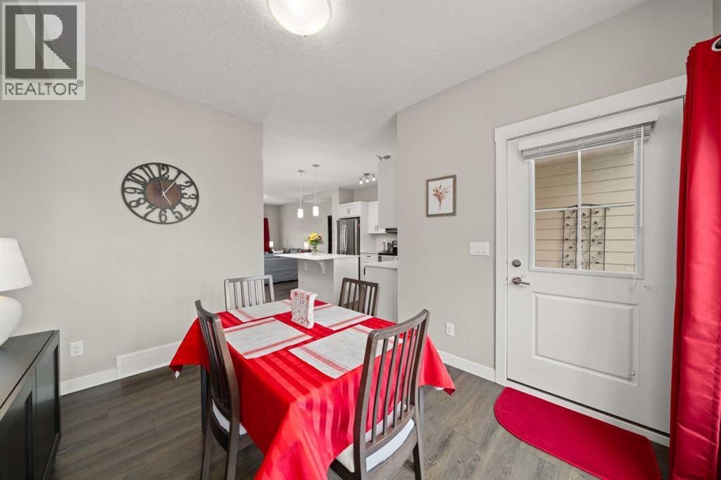 536 Cranford Drive SE — photo 12
