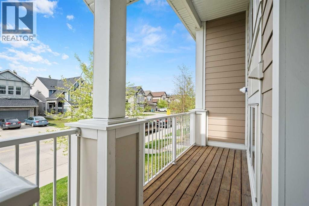 536 Cranford Drive SE — photo 2