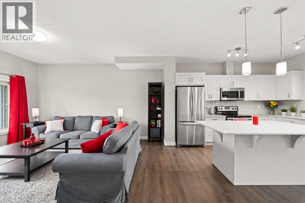 536 Cranford Drive SE — photo 3