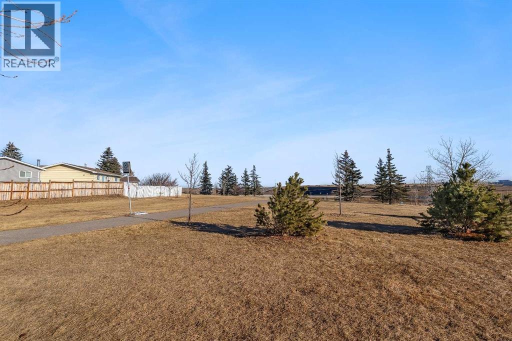 101 Huntstrom Drive NE — photo 15