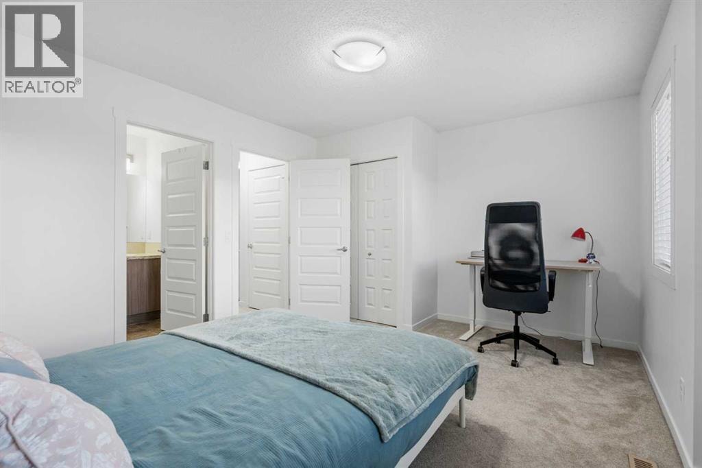 111 Auburn Bay Street SE — photo 36
