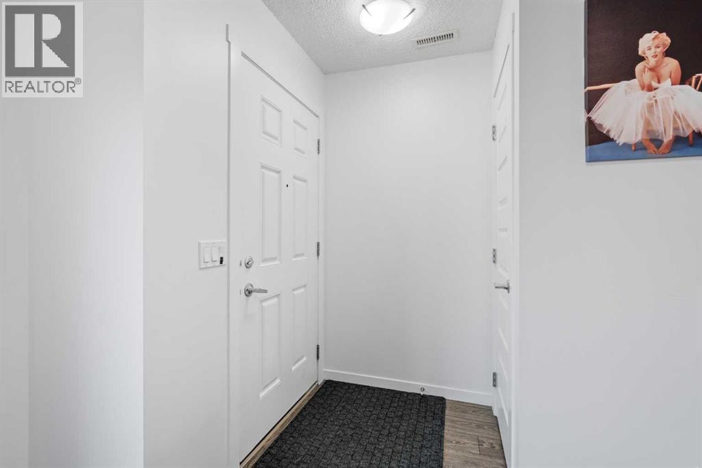 111 Auburn Bay Street SE — photo 4