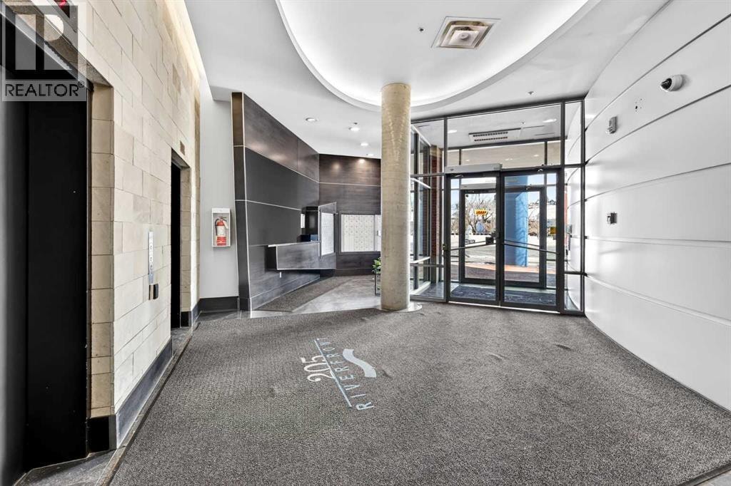 312, 205 Riverfront Avenue SW — photo 4