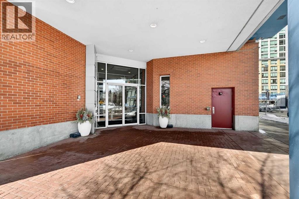 312, 205 Riverfront Avenue SW — photo 3