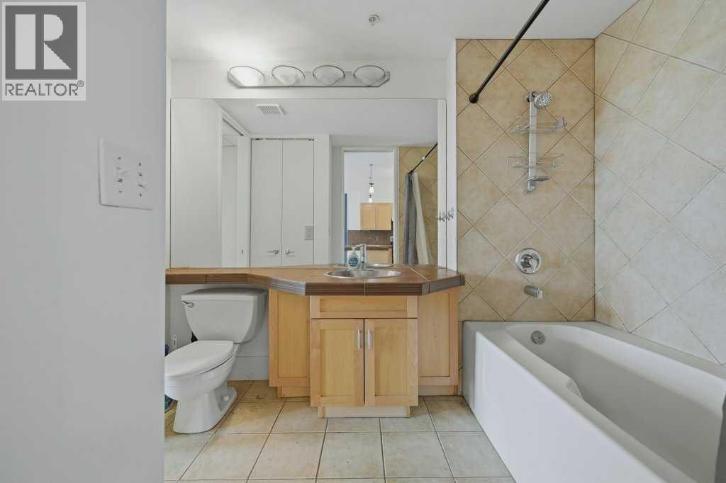 606, 205 Riverfront Avenue SW — photo 18