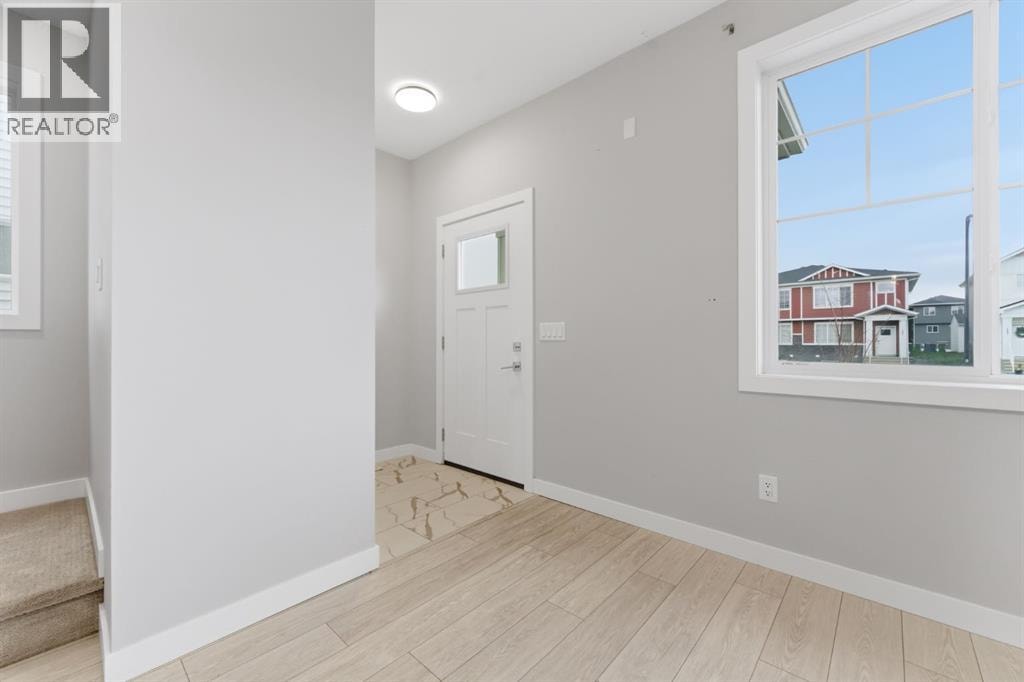 1060 West Lakeview Drive — photo 3
