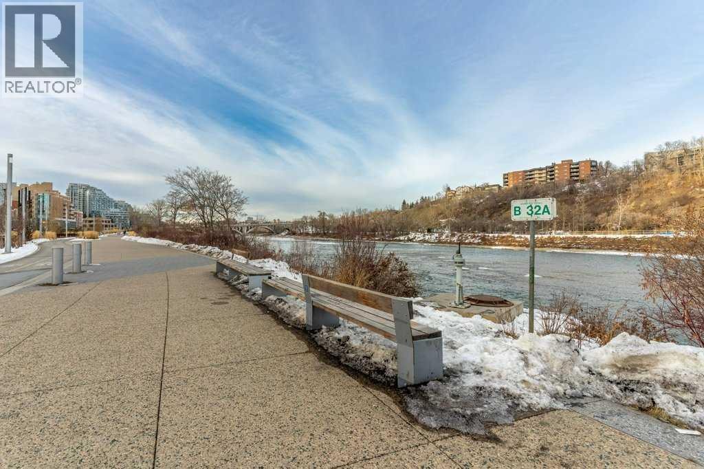 317, 333 Riverfront Avenue SE — photo 26