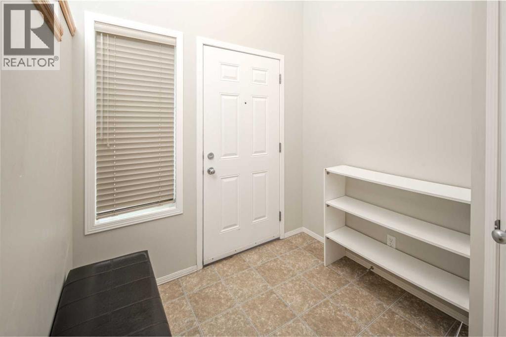 96 Panamount Manor NW — photo 13