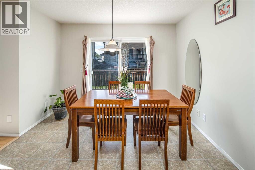 96 Panamount Manor NW — photo 12