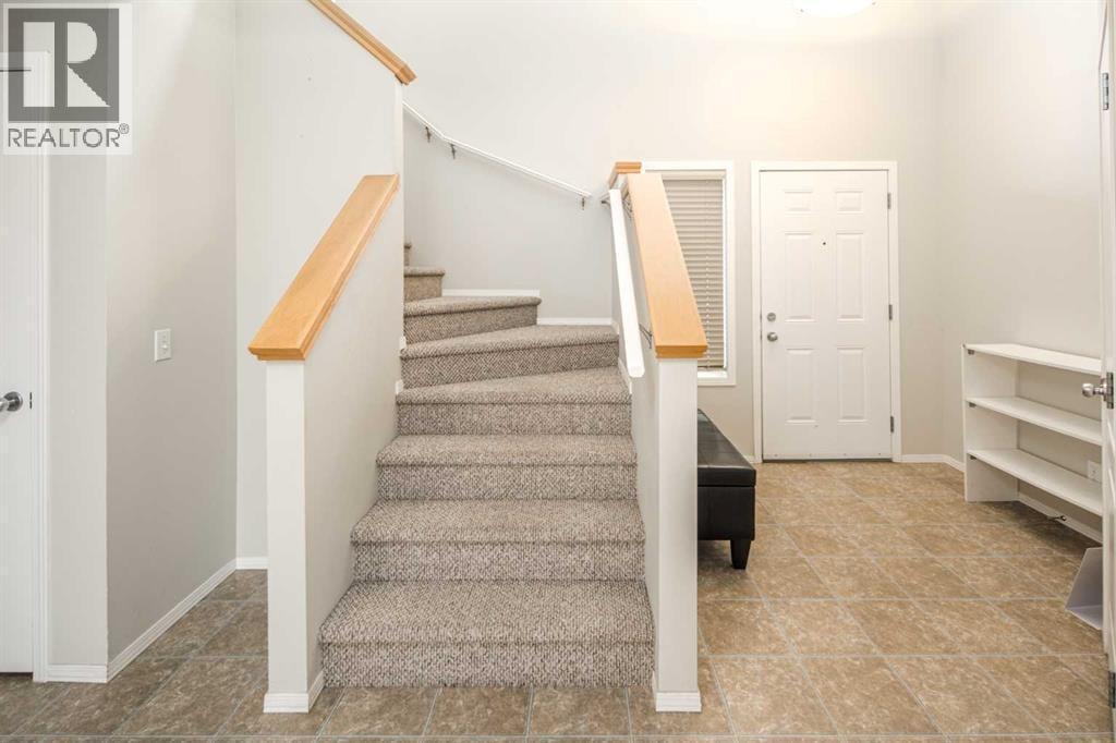 96 Panamount Manor NW — photo 16