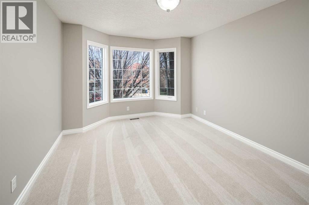 79 Hamptons Heights NW — photo 30