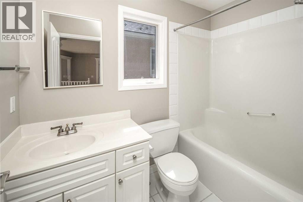 79 Hamptons Heights NW — photo 33