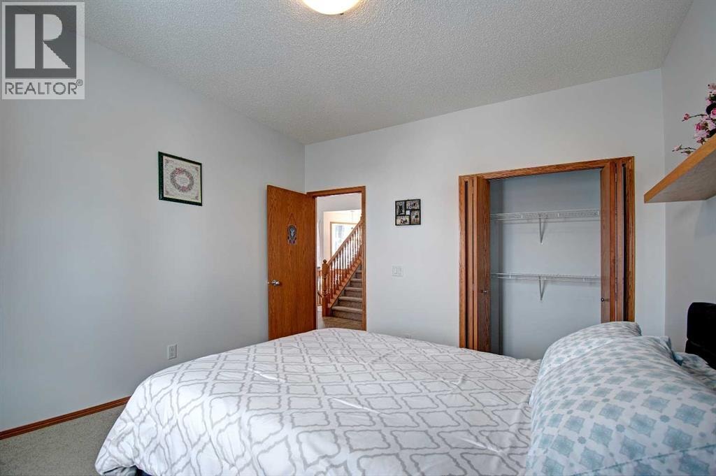 49 Thornfield Close SE — photo 23