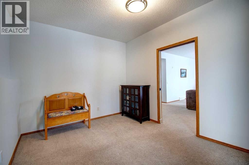 49 Thornfield Close SE — photo 38