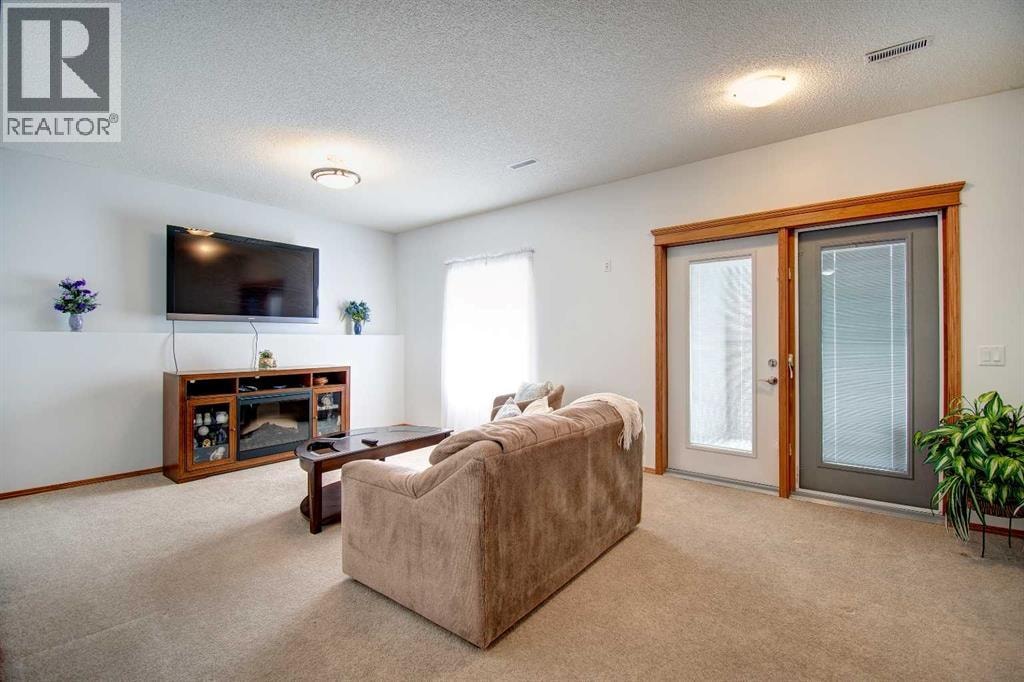 49 Thornfield Close SE — photo 34