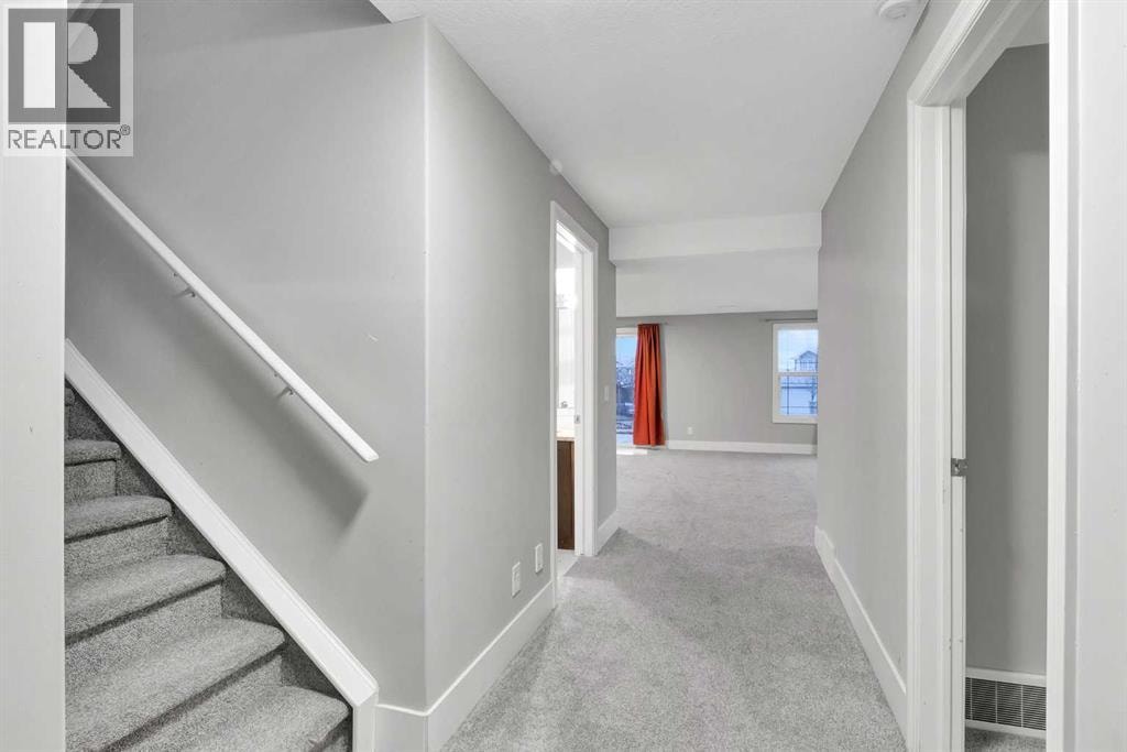 197 Royal Crest View NW — photo 15