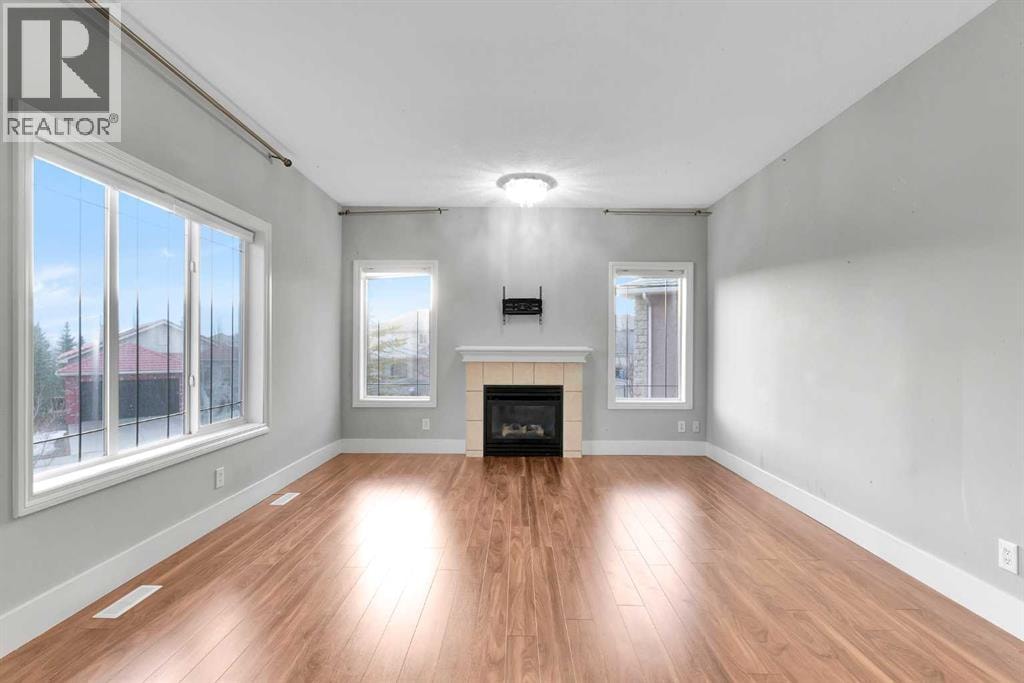 197 Royal Crest View NW — photo 8