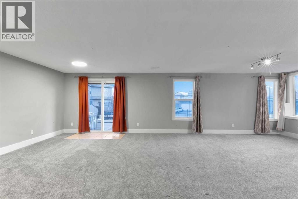 197 Royal Crest View NW — photo 13