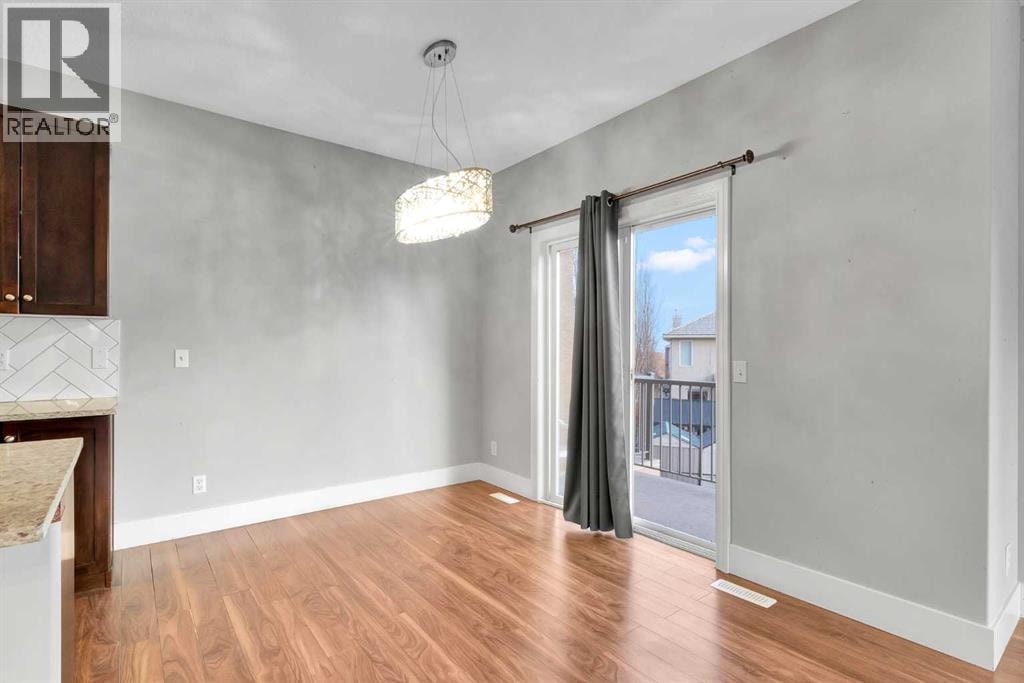 197 Royal Crest View NW — photo 6