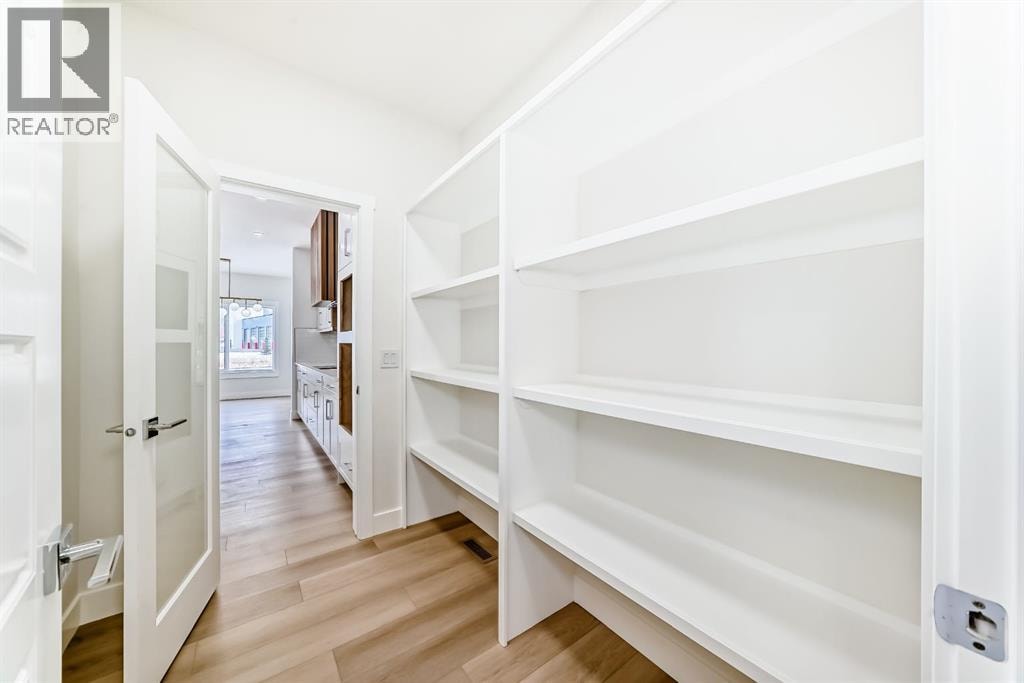707 Mandalay Avenue — photo 21