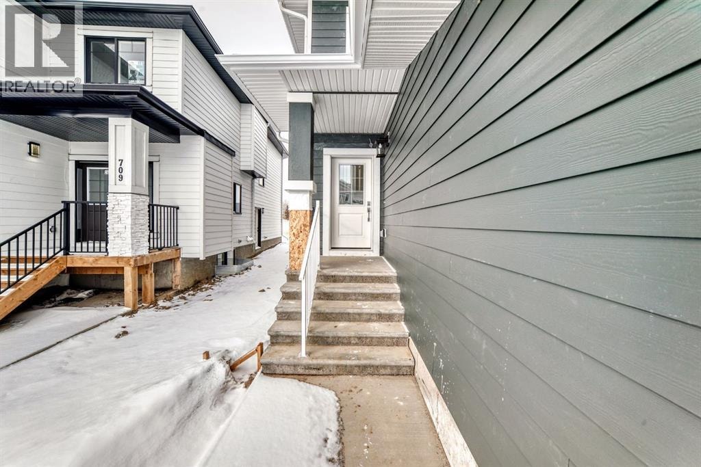 707 Mandalay Avenue — photo 4