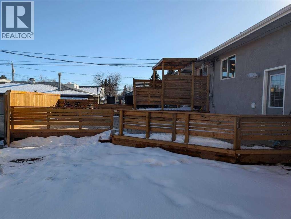 1106 39 Street SE — photo 24