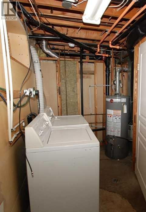 884 Rundlecairn Way NE — photo 23