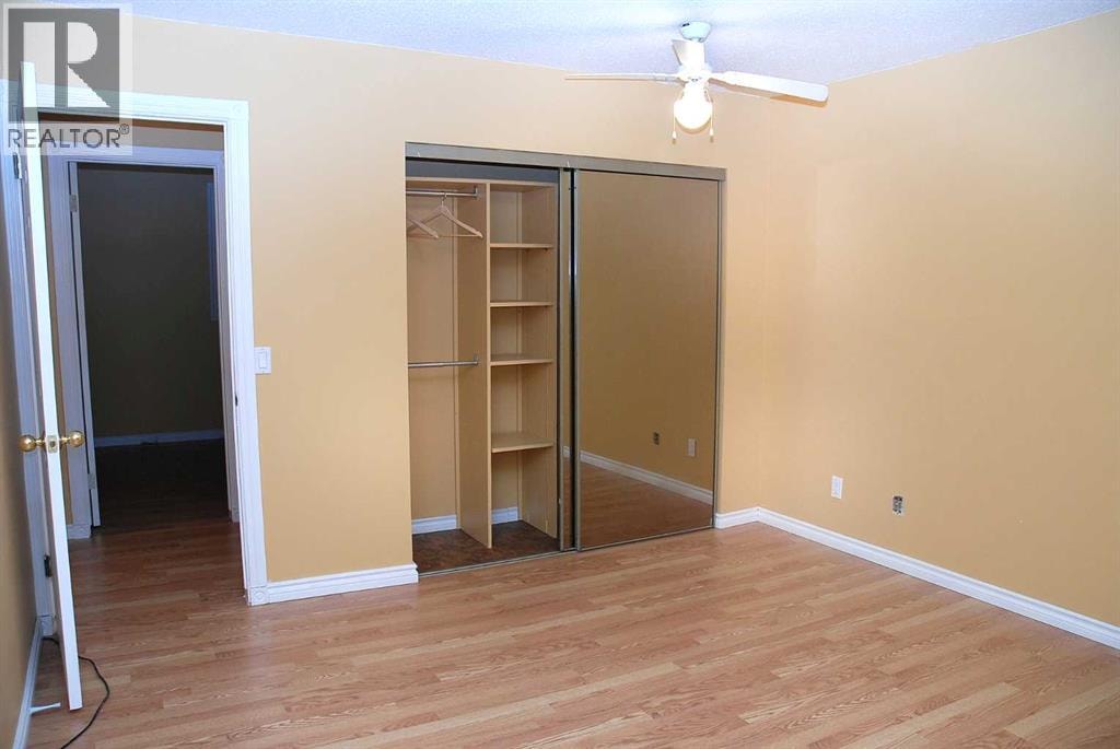 884 Rundlecairn Way NE — photo 8