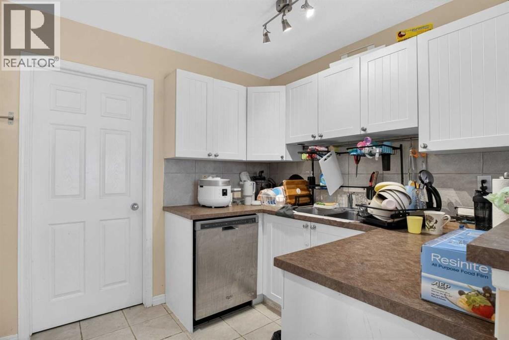 34 Simcoe Place SW — photo 12