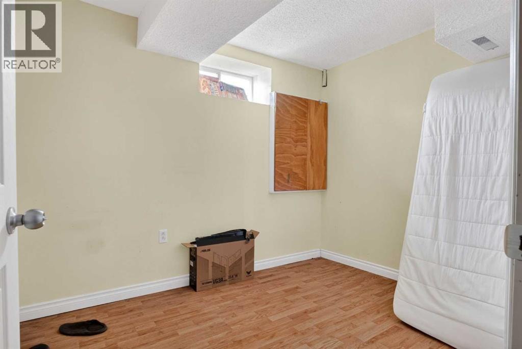 34 Simcoe Place SW — photo 27