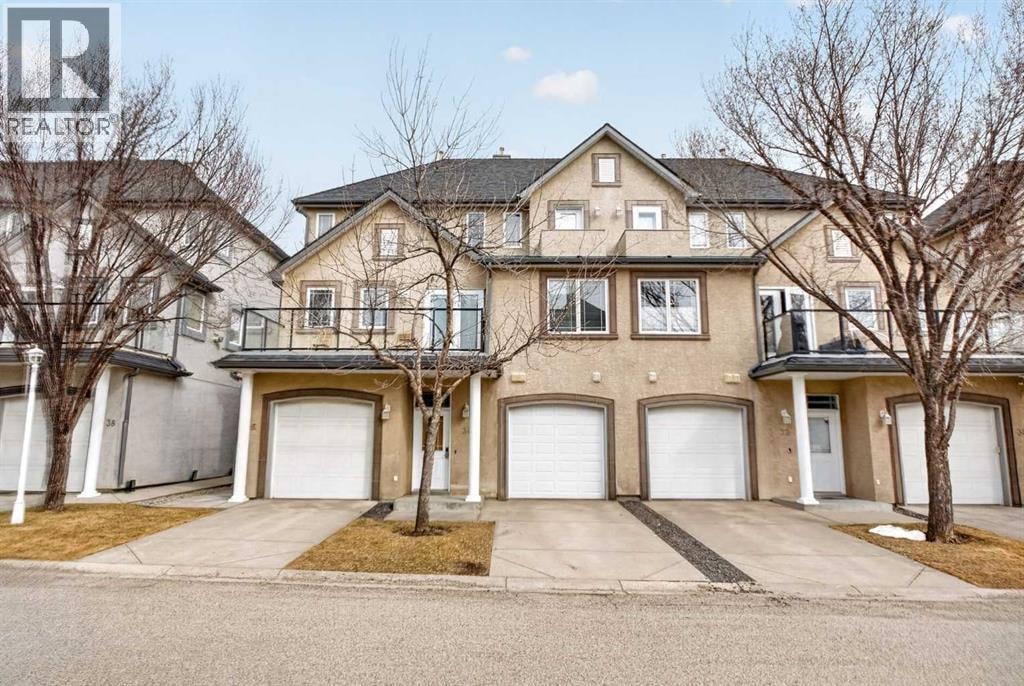 34 Simcoe Place SW — photo 3