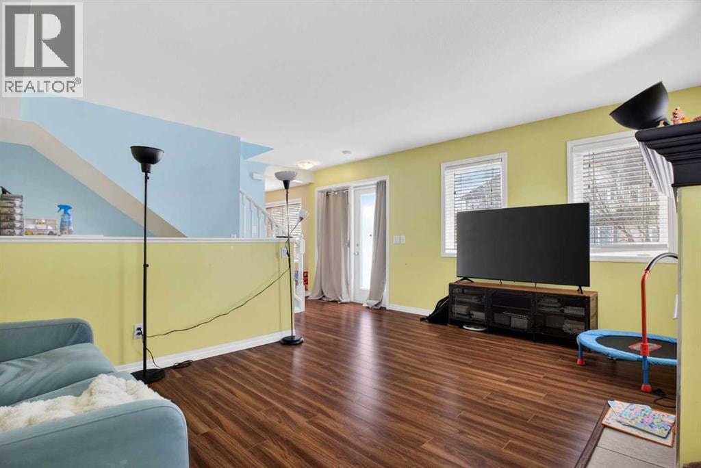 34 Simcoe Place SW — photo 9